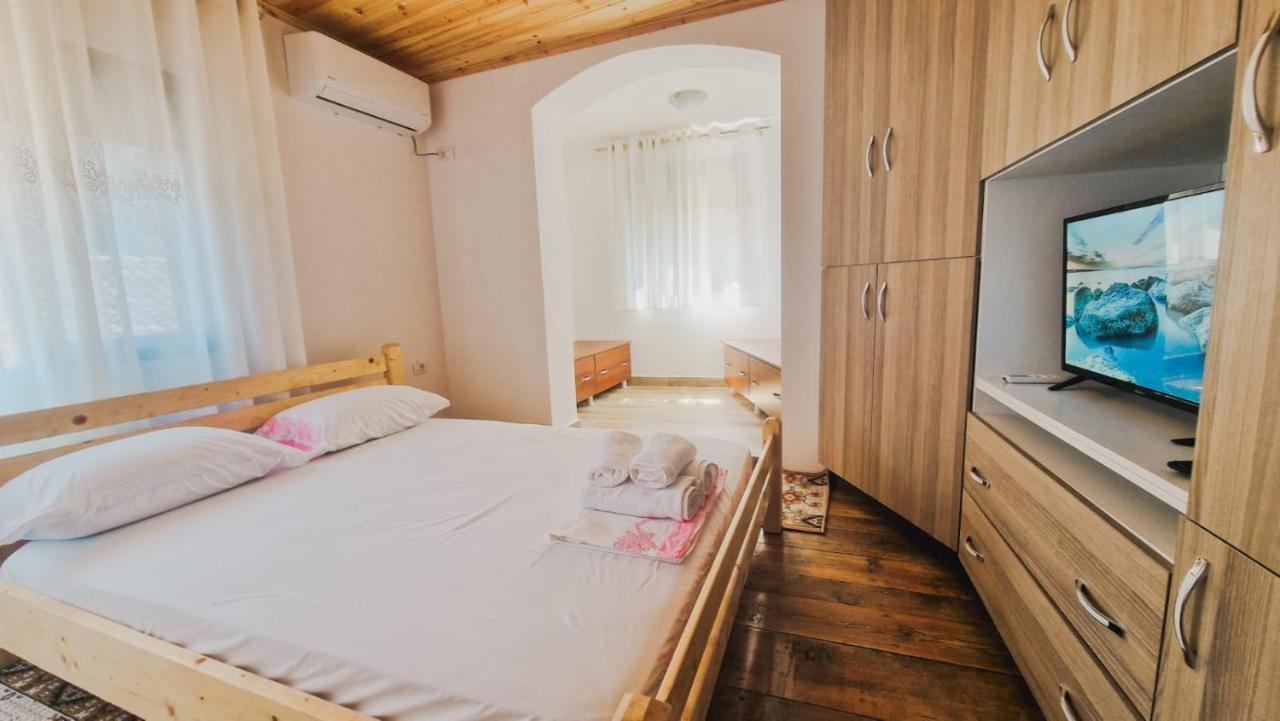 Guesthouse Kroi City Center 培拉特 外观 照片