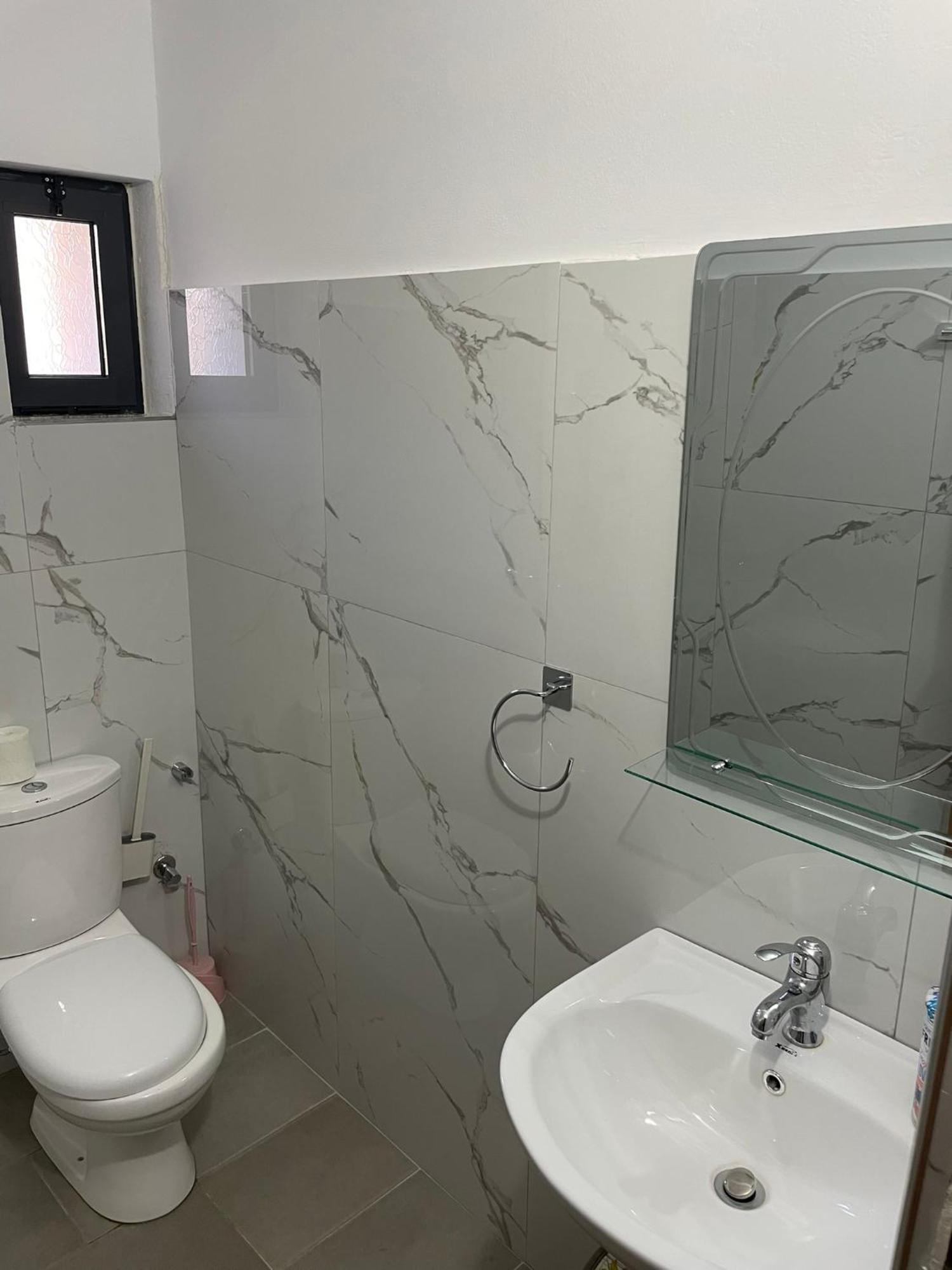 Guesthouse Kroi City Center 培拉特 外观 照片