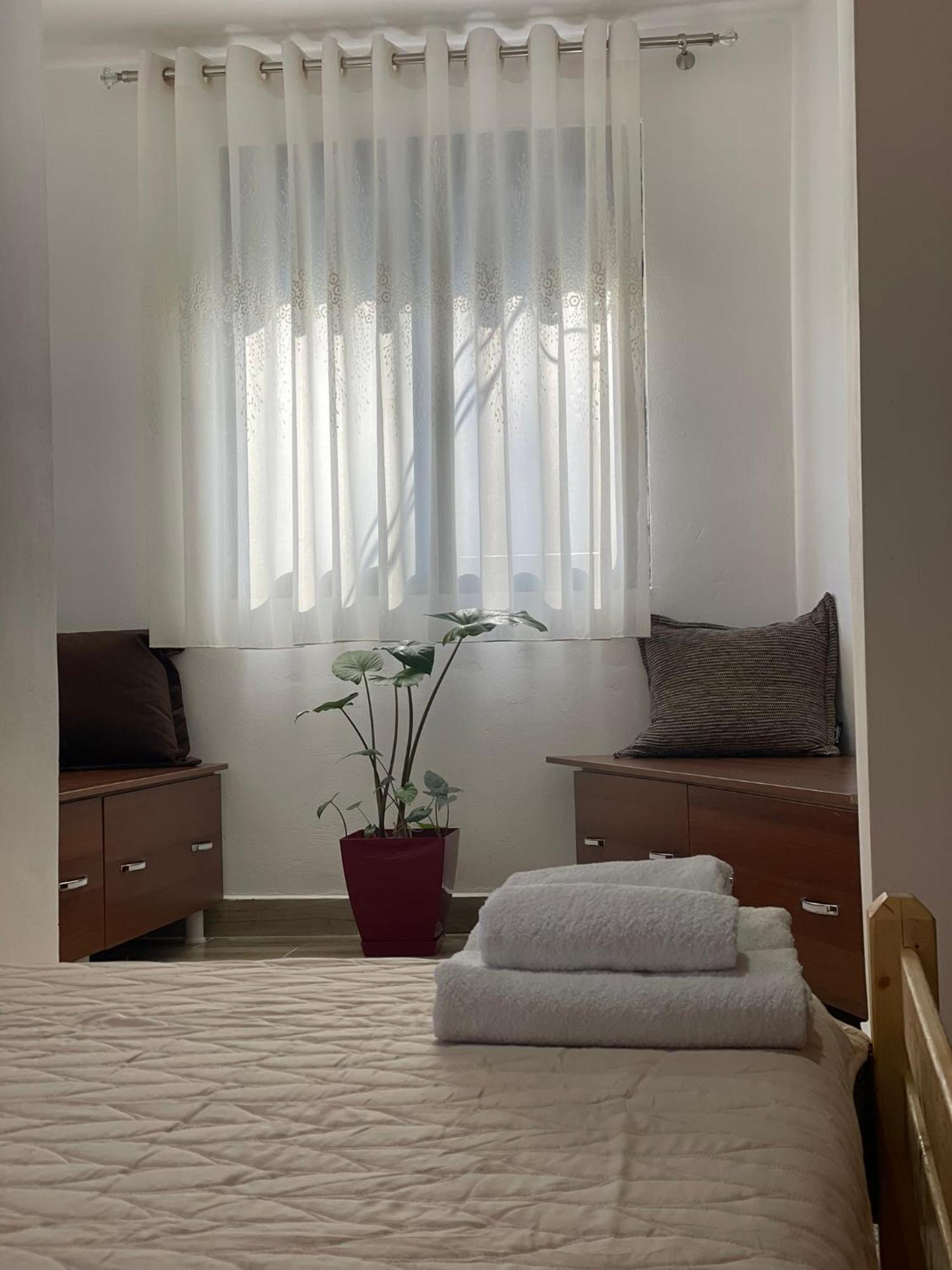 Guesthouse Kroi City Center 培拉特 外观 照片
