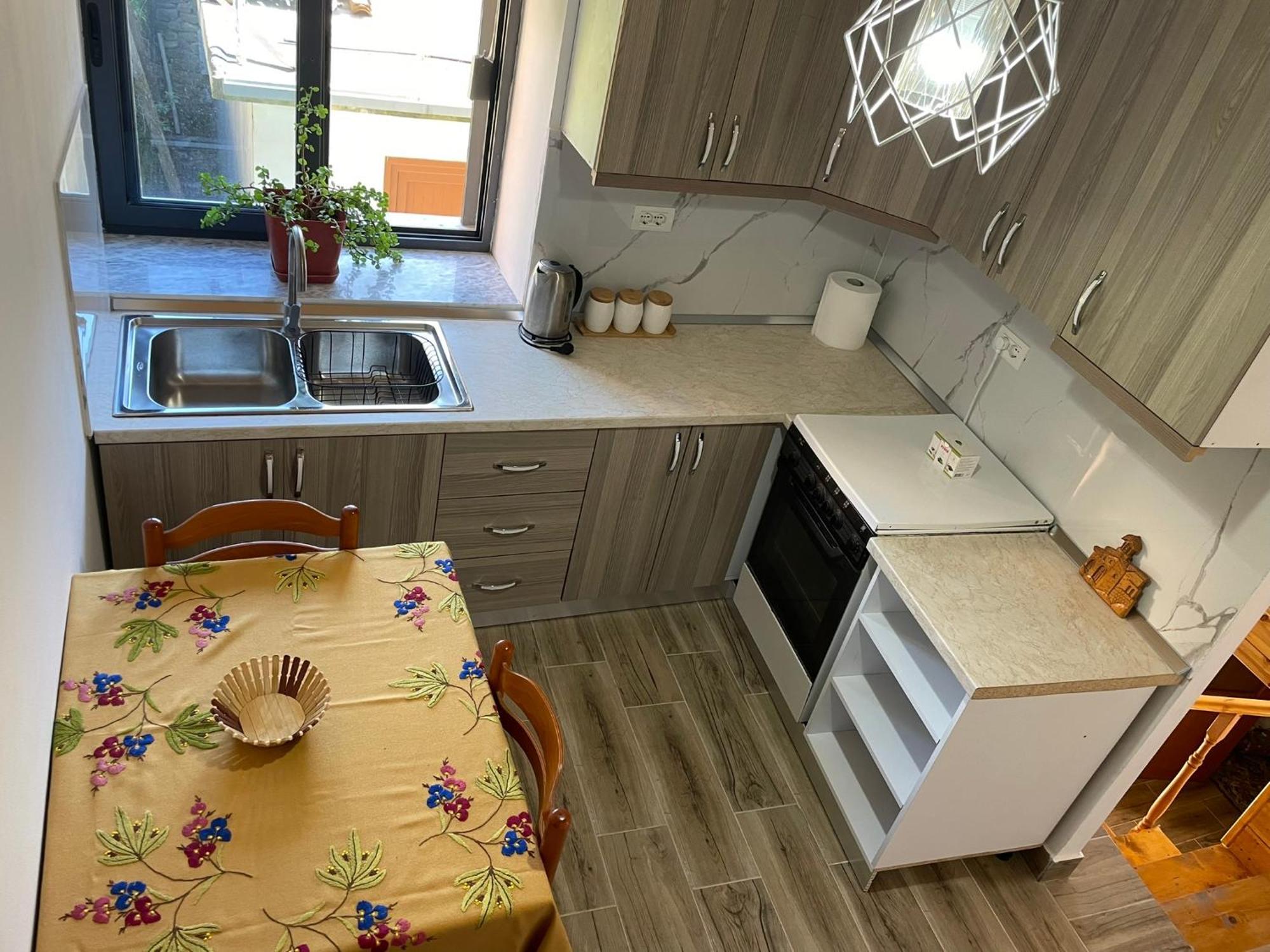 Guesthouse Kroi City Center 培拉特 外观 照片